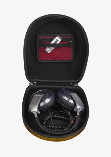 UDG-Creator-Headphone-Case-Large-Gold-PU-2