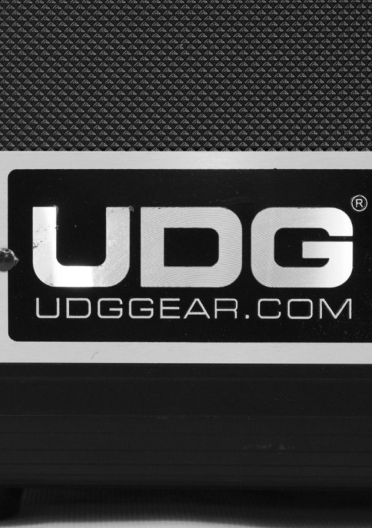 UDG-Ultimate-Pick-Foam-Flight-Case-Multi-Format-2XL-Black-8
