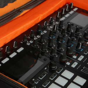 UDG Ultimate MIDI Controller Backpack Small Black/Orange Inside MK2 - Image 8